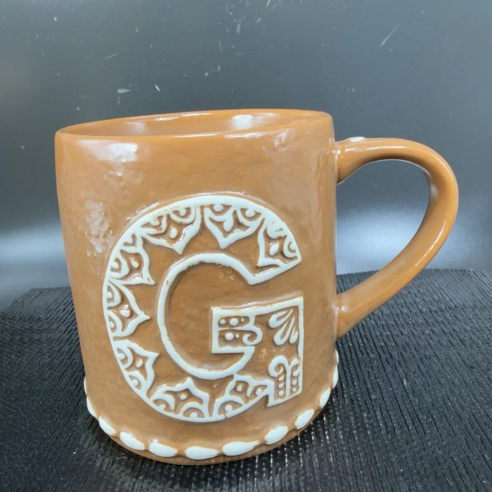 Pottery‎ Barn Gingerbread Stoneware Alphabet Letter G Mug Cup Matte Brown 15 Oz